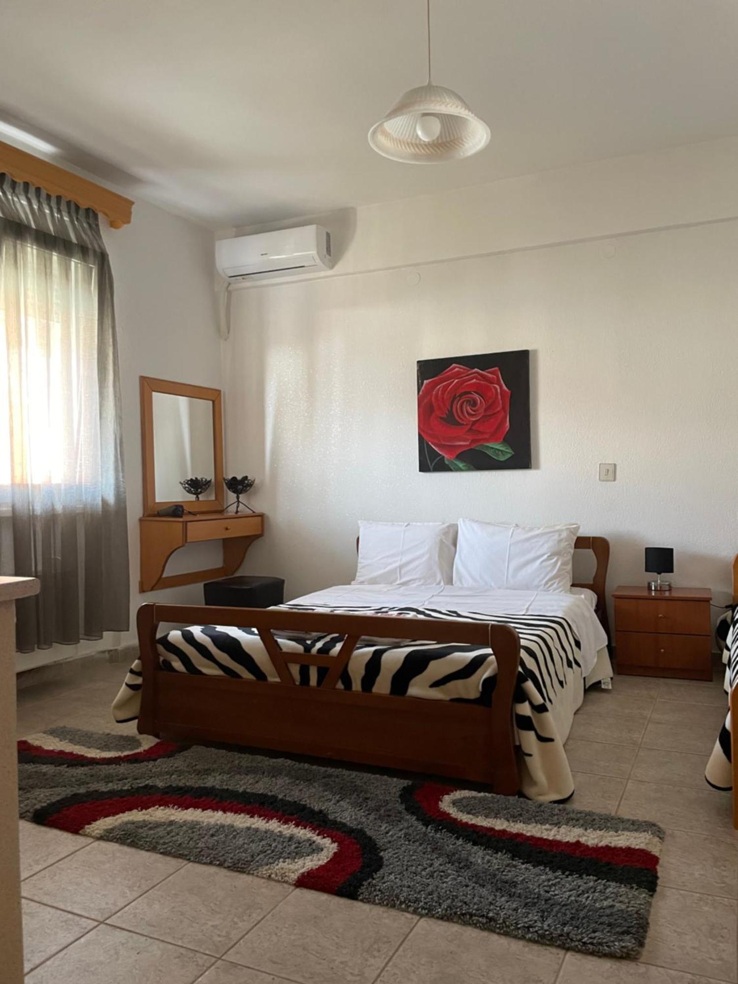 Voras Apartments Като-Лутракі Екстер'єр фото